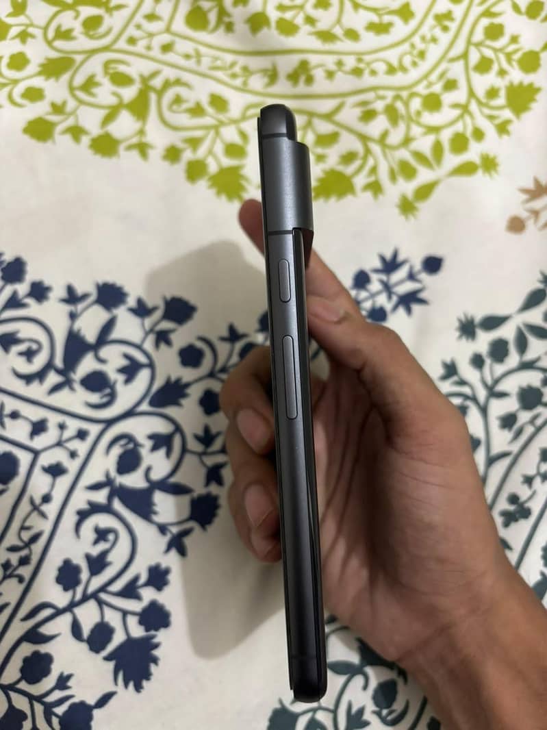 Google Pixel 8 3