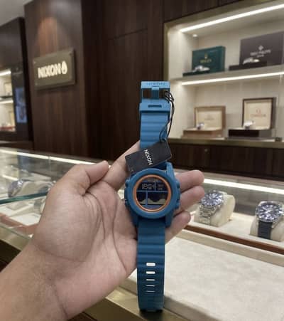 nixon 100m tide