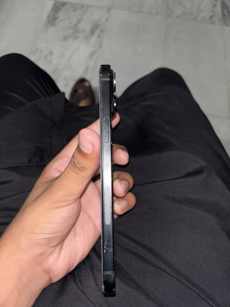 Apple iPhone 15 plus 1