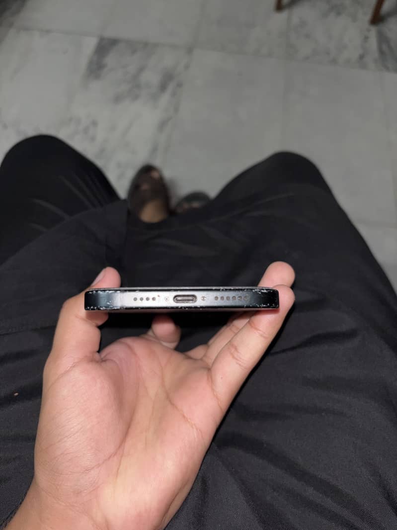 Apple iPhone 15 plus 2