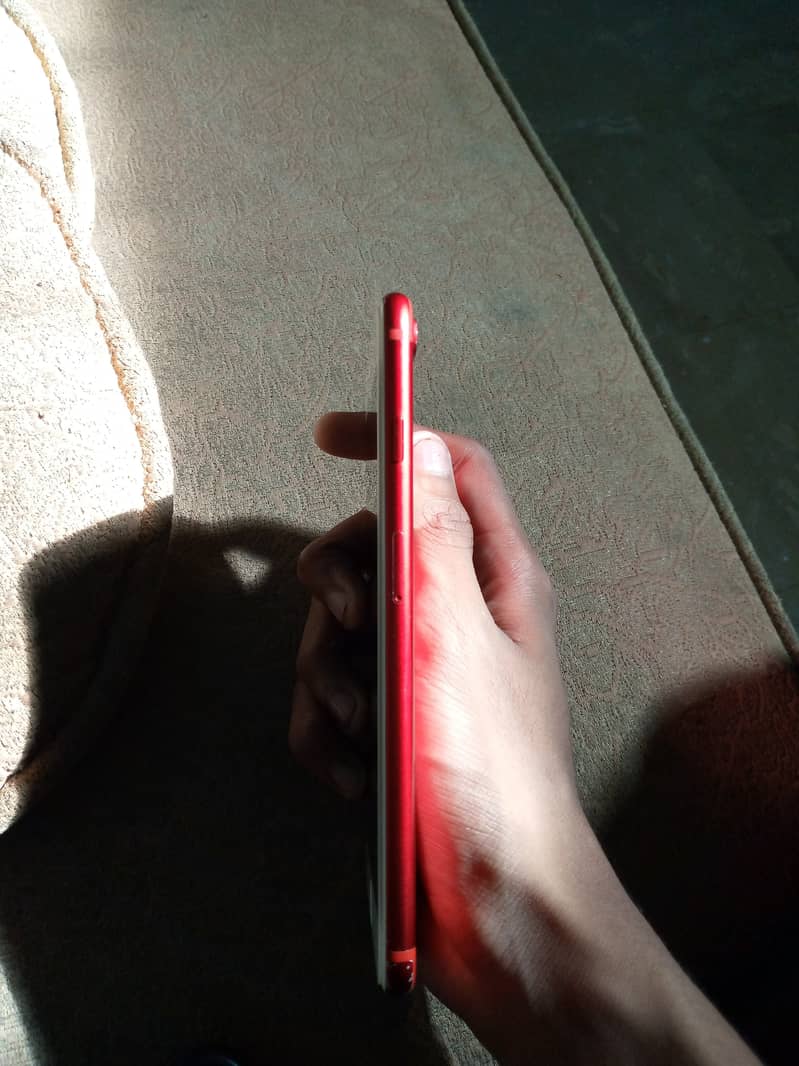 Apple iPhone 7 Plus 3