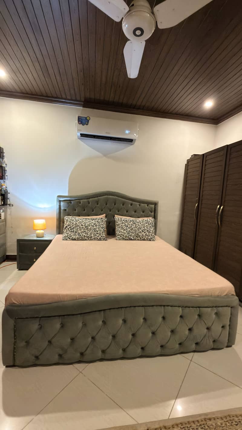 Double Bed Set- King Size 1