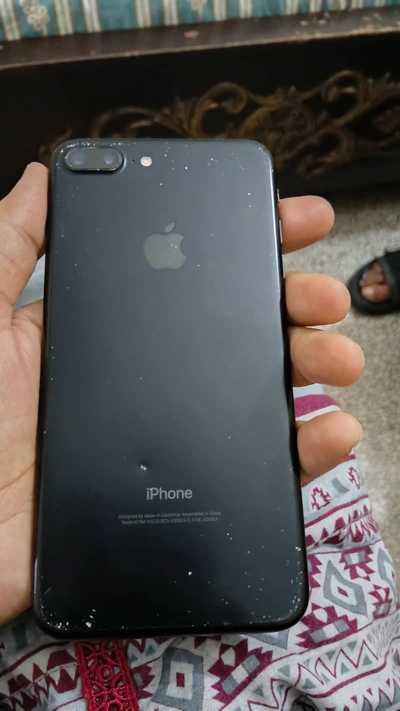 Apple iPhone 7 Plus 2