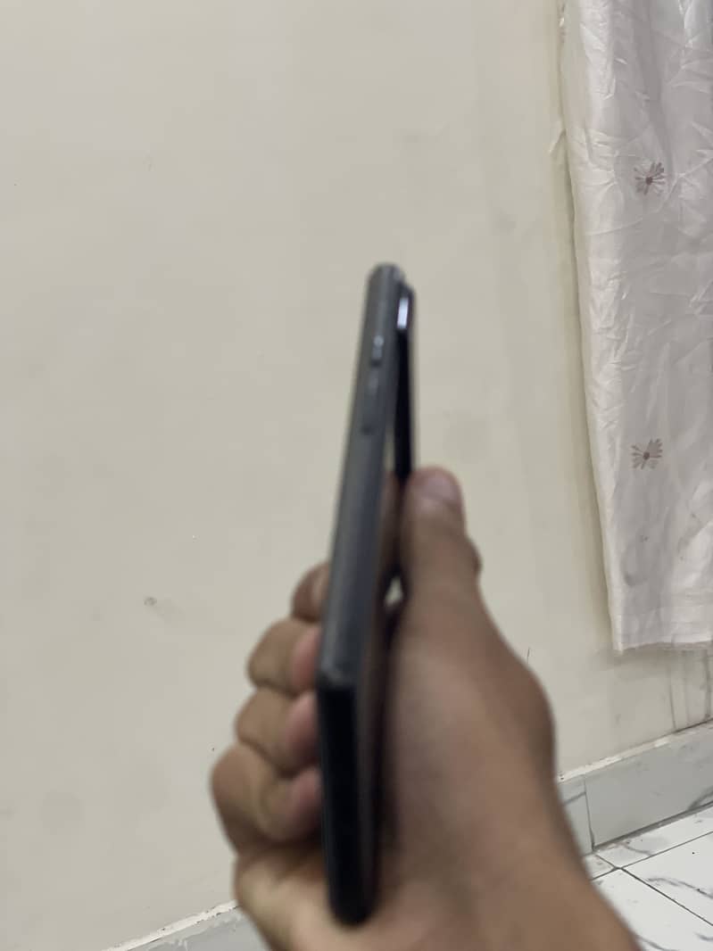 Google Pixel 6 4