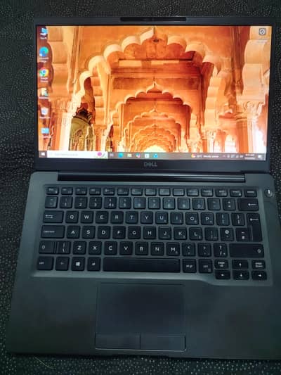 Laptop i5 8th gen 16-256
