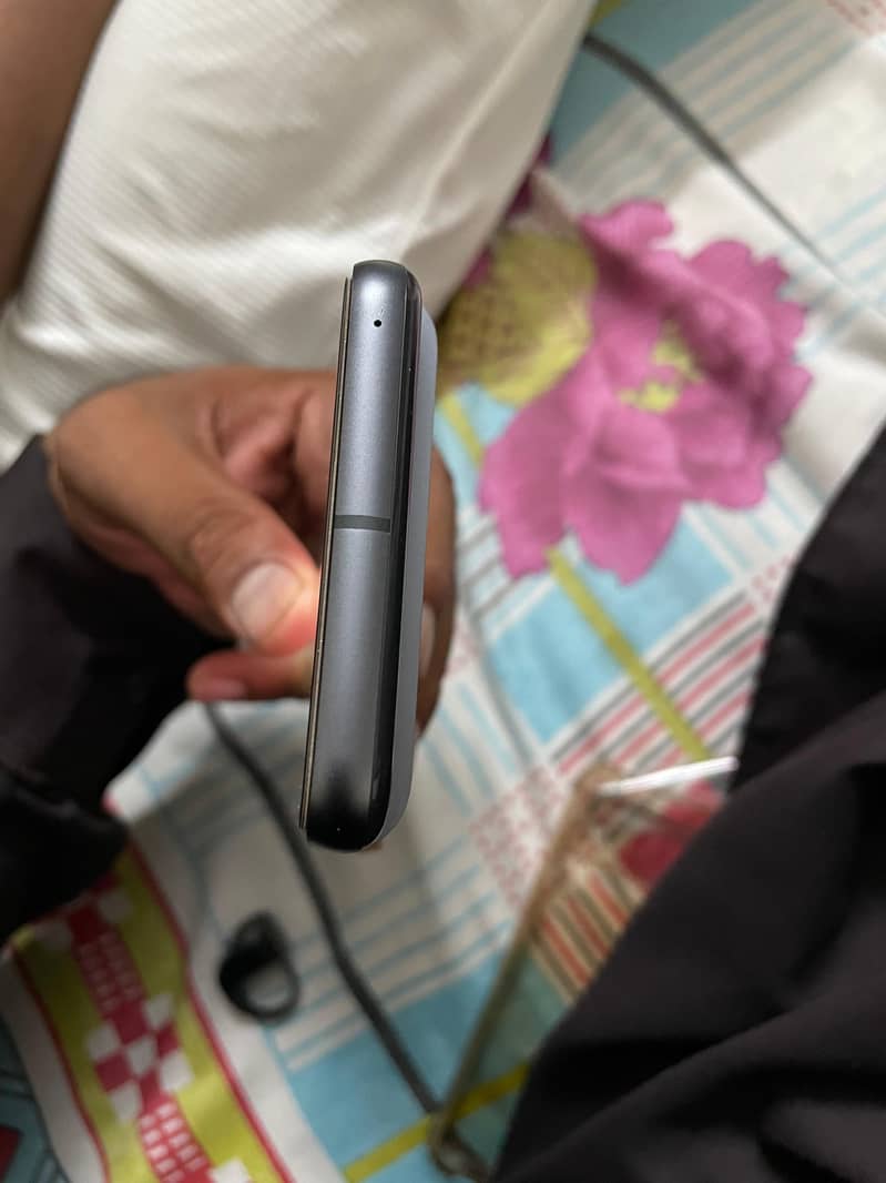 Google Pixel 8 3