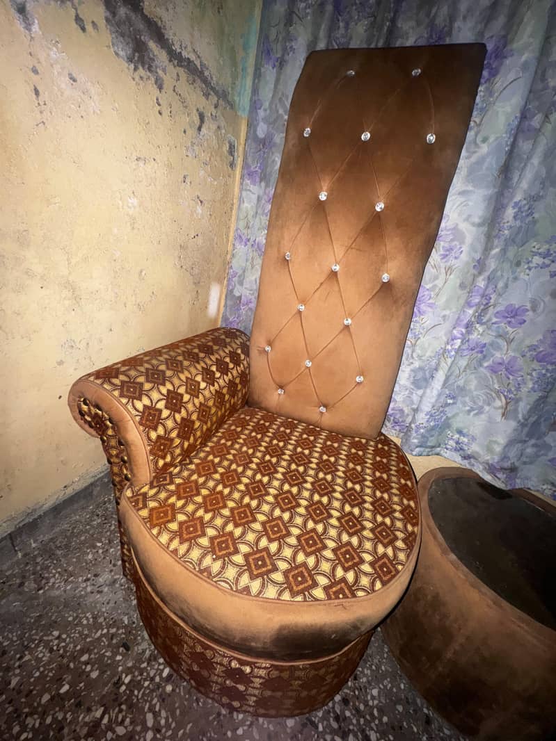 Sitting sofa 2