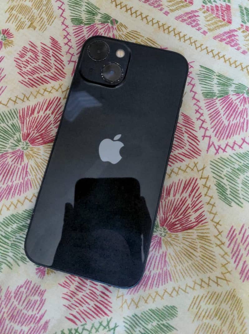 Apple iPhone 13 0