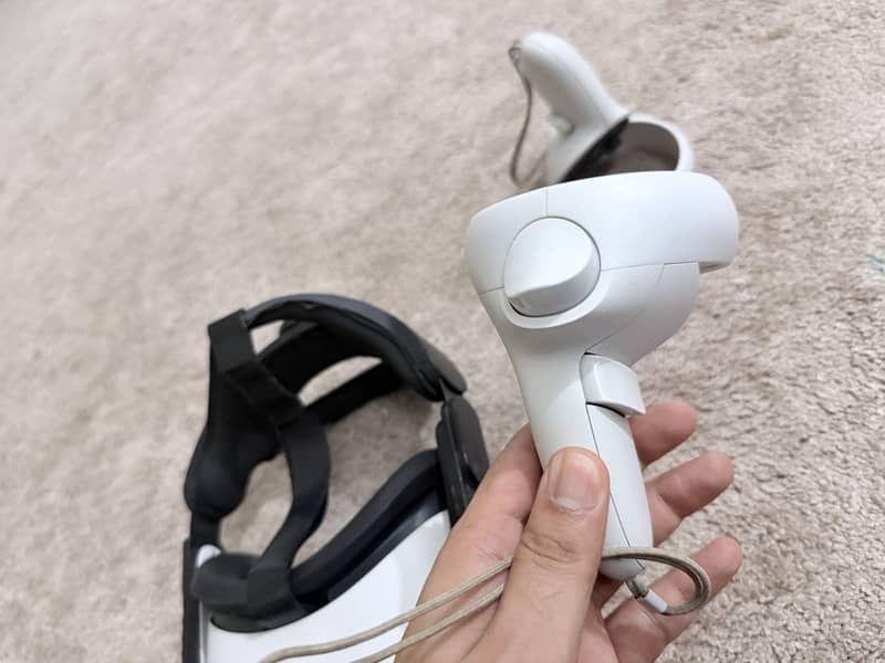 Meta Quest 2 VR Headset 256 GB memory 8