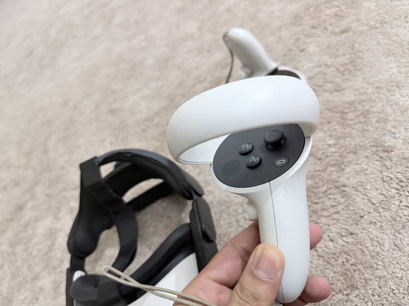 Meta Quest 2 VR Headset 256 GB memory 9