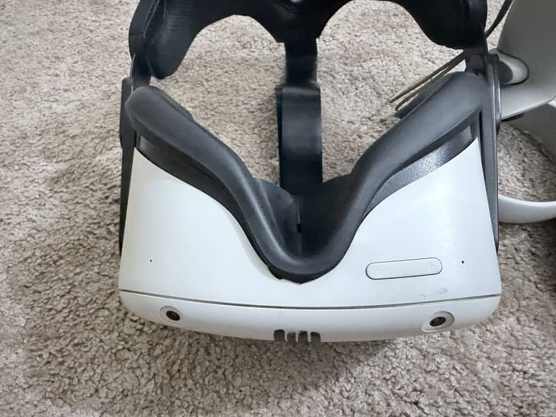 Meta Quest 2 VR Headset 256 GB memory 10