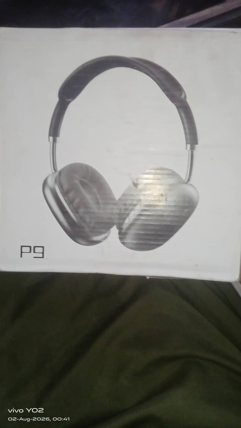 headphone 0