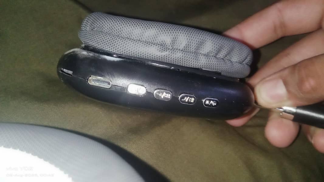 headphone 4