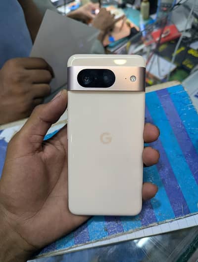 Google Pixel 8
