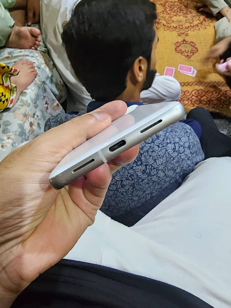 Google Pixel 7 3