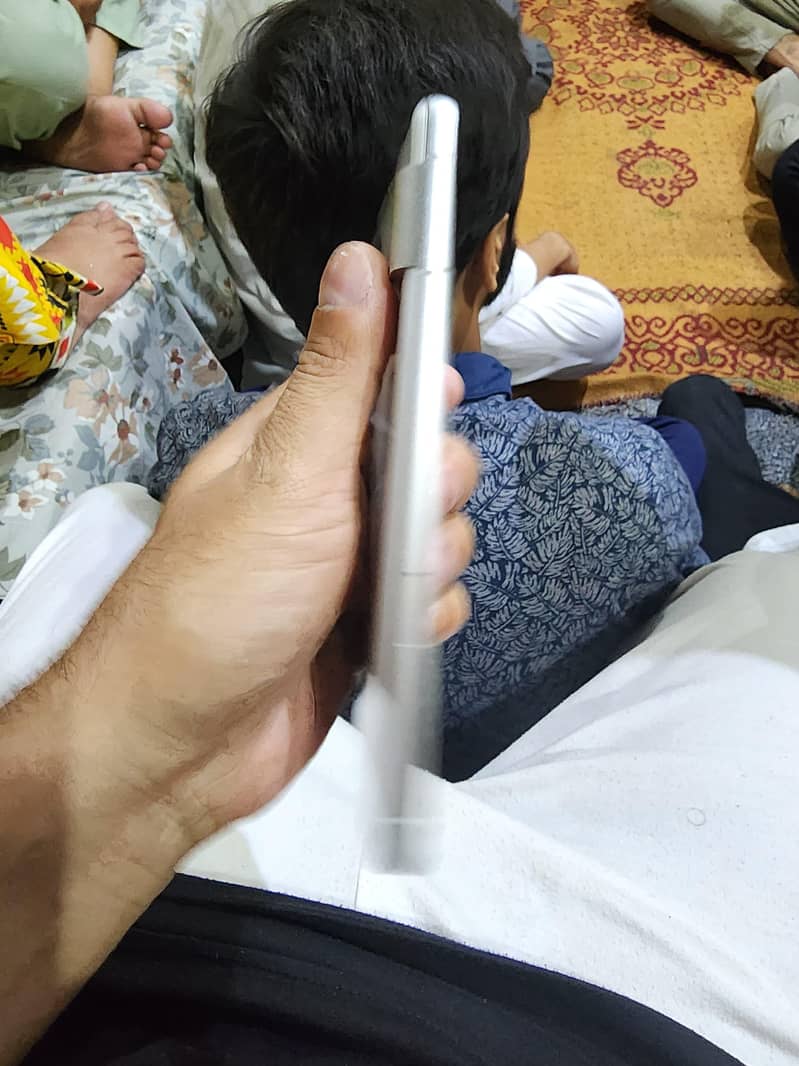 Google Pixel 7 5