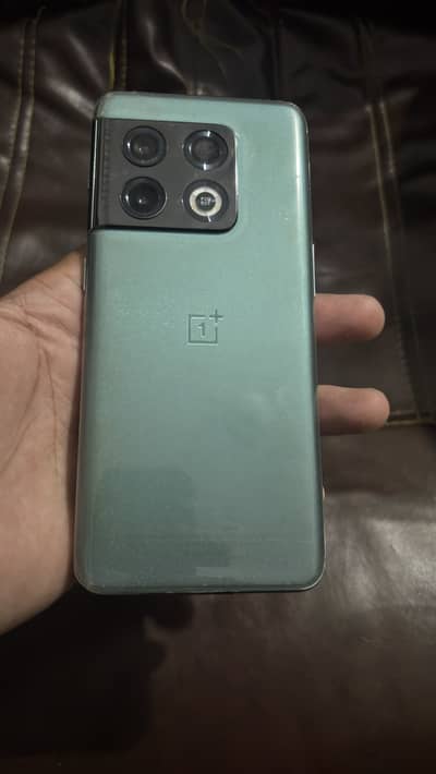 one plus 10 pro 5g. 10\9.12+4 /256