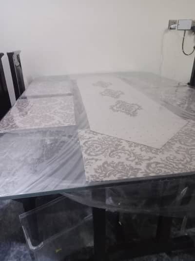 Dining table with 6 chairs