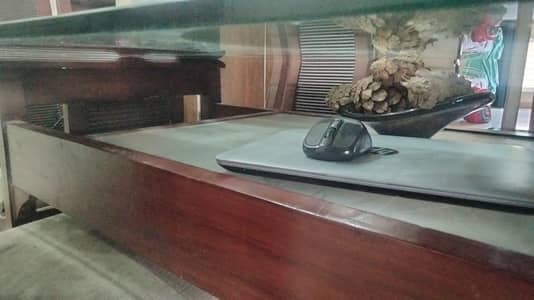 Six seater Dining table