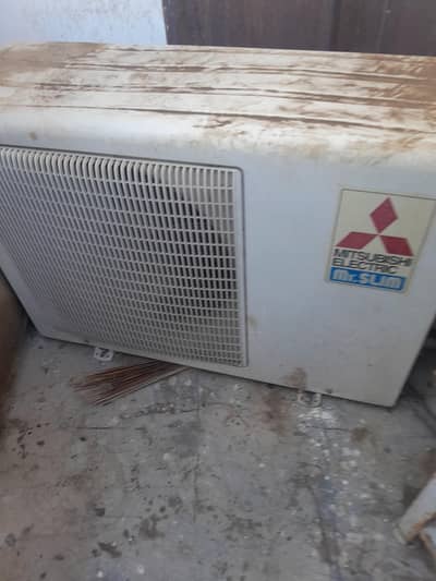 Mitsubishi 1.5 ton outdoor
