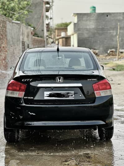 Honda city 10 model Chatt diggi jeniune bonat  thora bht toch  bki ok