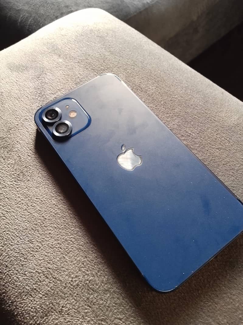 Apple iPhone 12 0