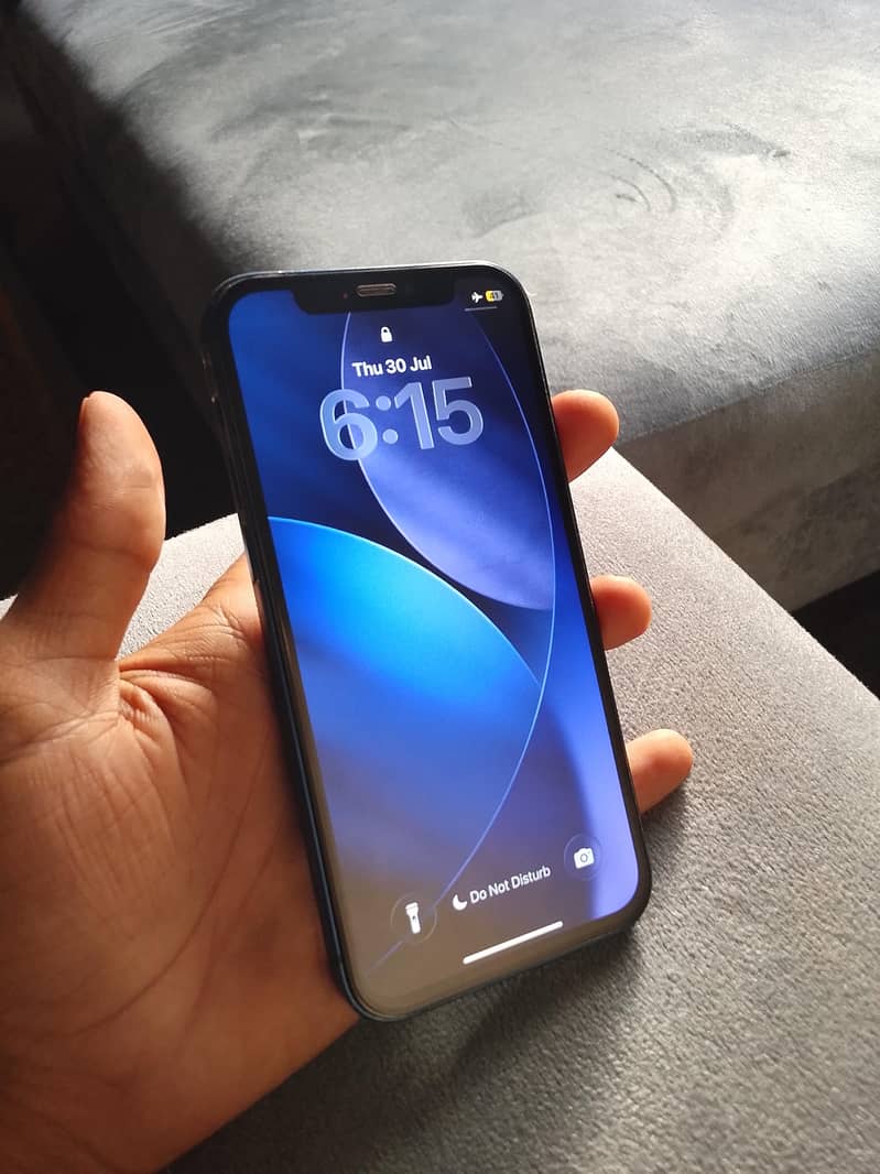 Apple iPhone 12 5