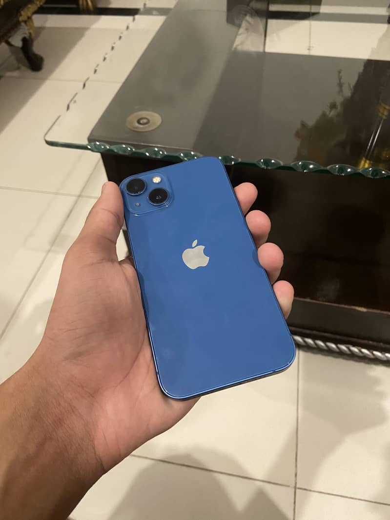 Apple iPhone 13 2