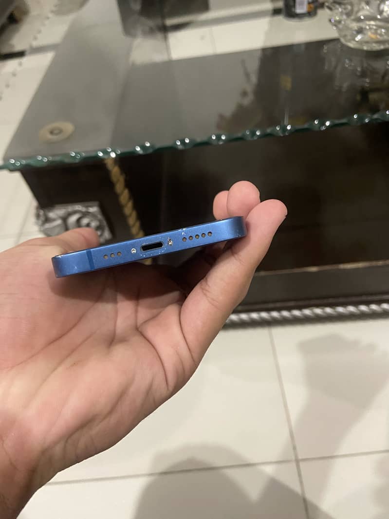 Apple iPhone 13 3