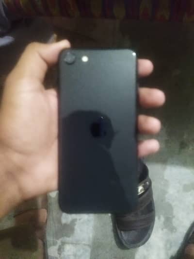 Apple iPhone SE