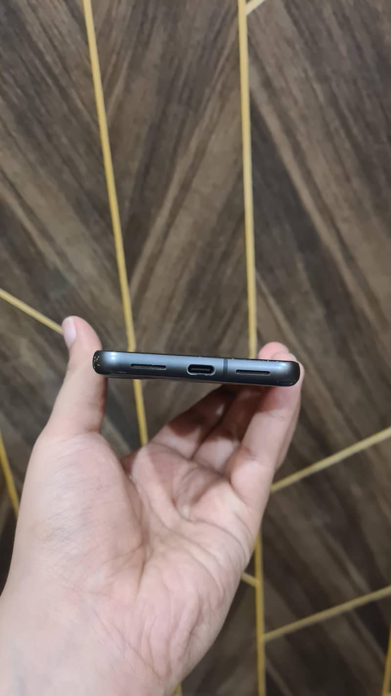 Google Pixel 8 2