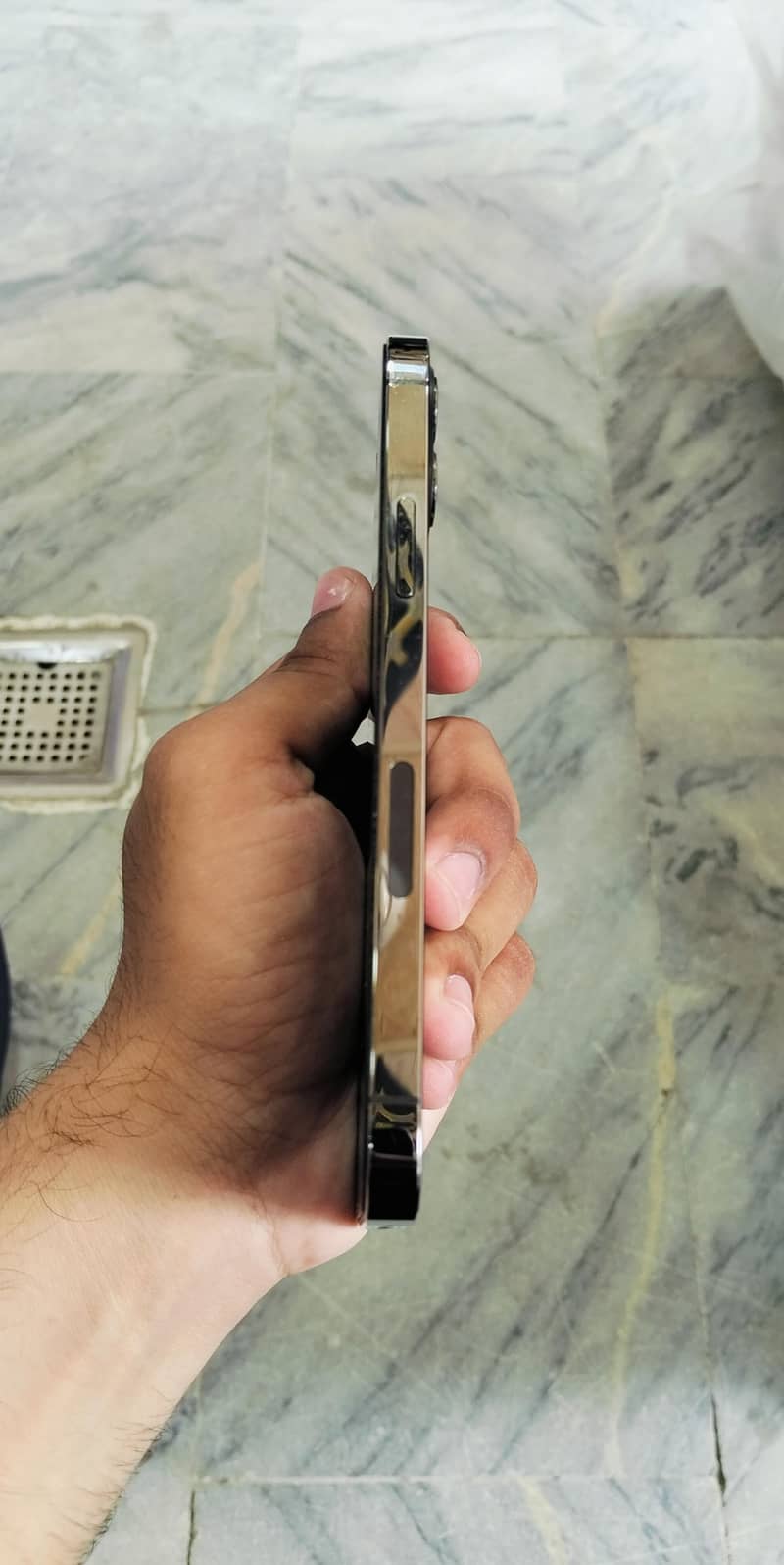Apple iPhone 12 Pro 3