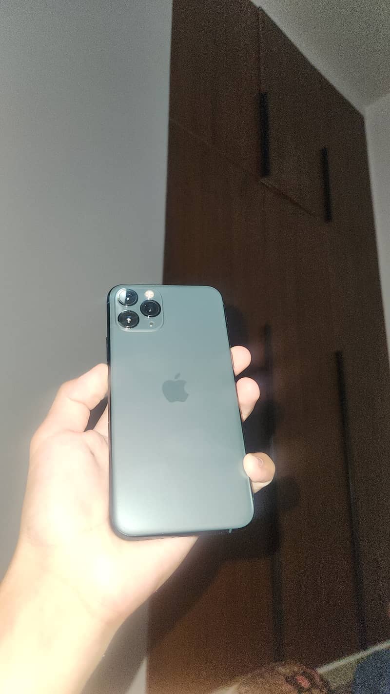 Apple iPhone 11 Pro 1