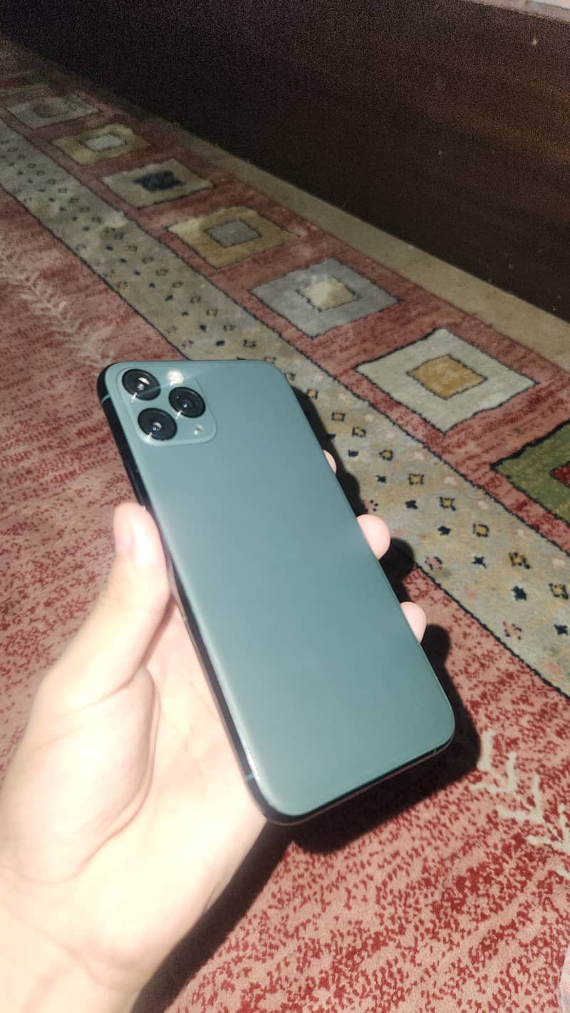 Apple iPhone 11 Pro 2