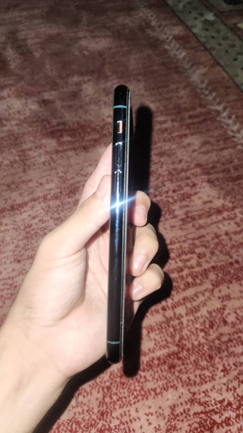 Apple iPhone 11 Pro 5