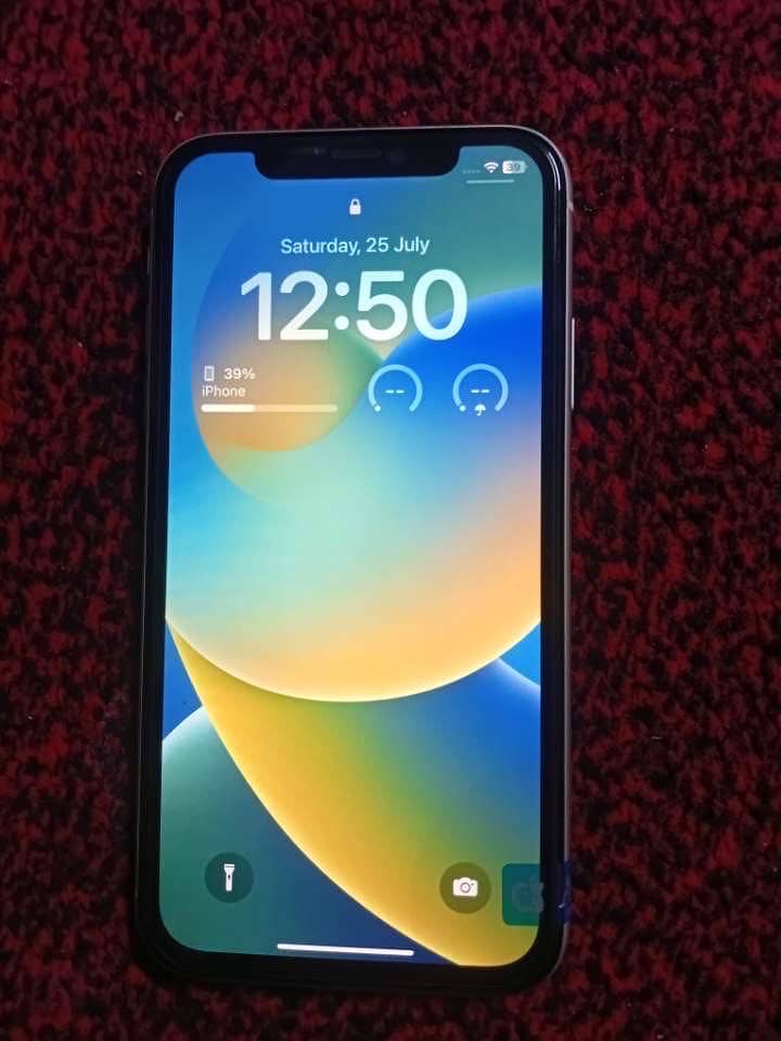 Apple iPhone 11 3