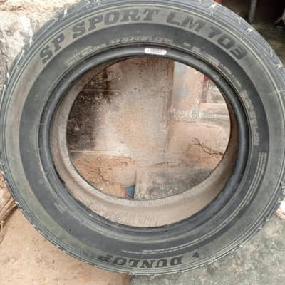Toyota Carola tyres 3 piece 15 no size