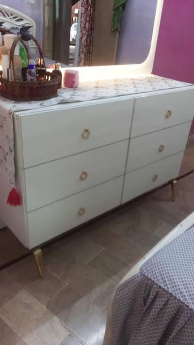 dressing table for sale