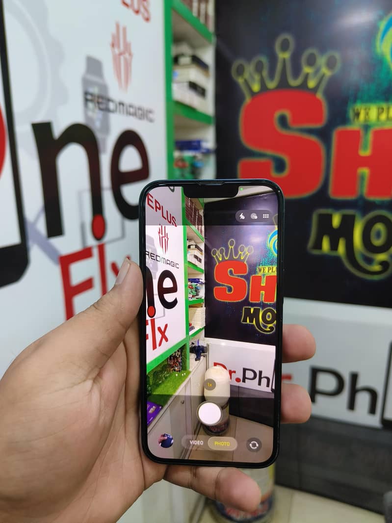 IPHONE 13 3