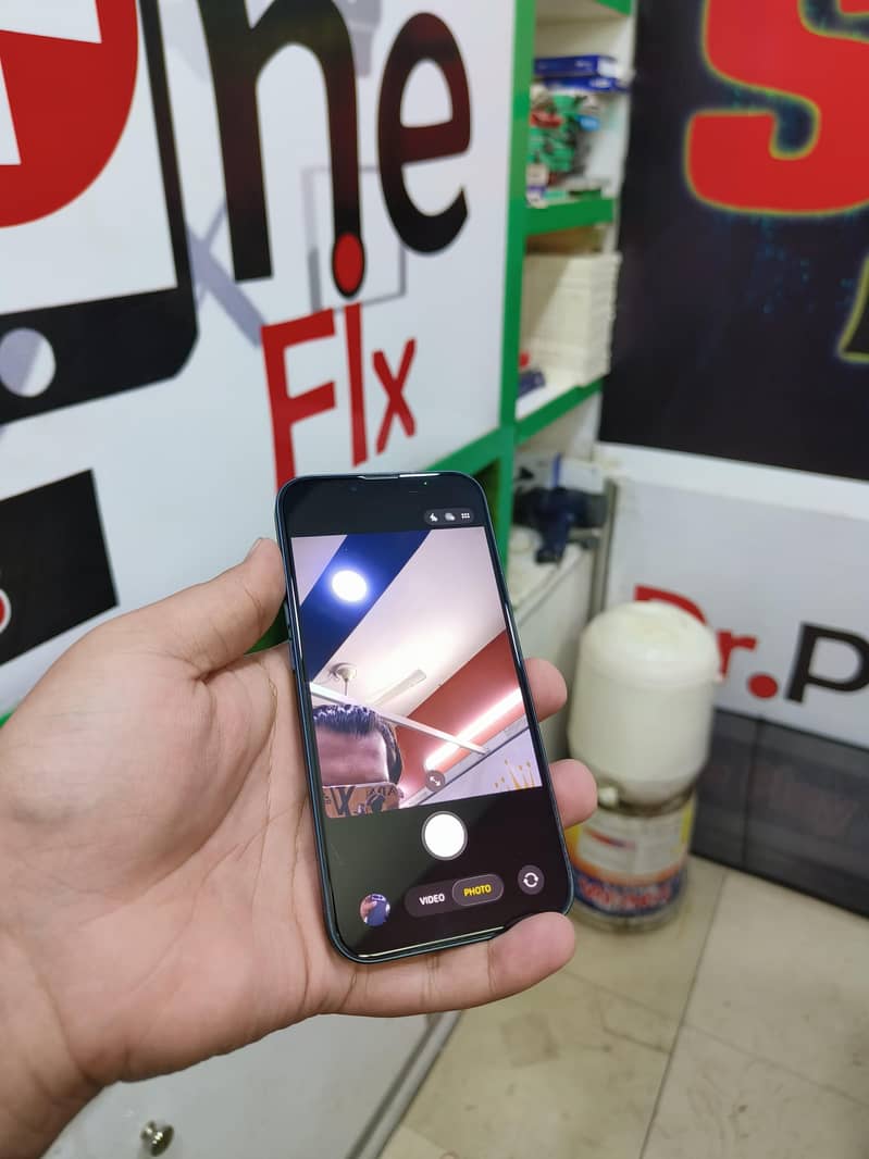 IPHONE 13 6