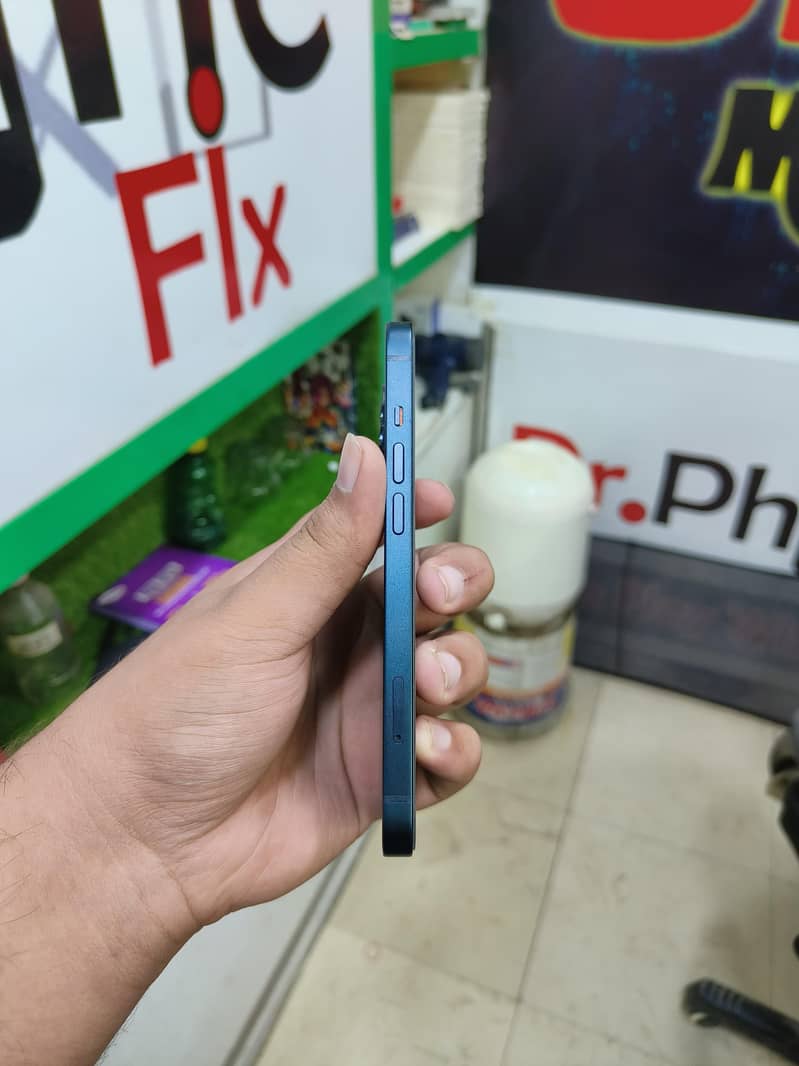 IPHONE 13 7