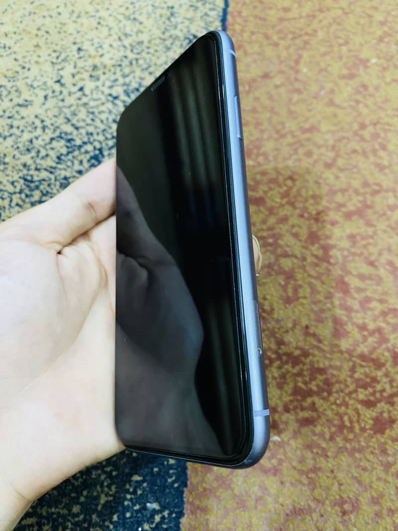 IPhone 11 2