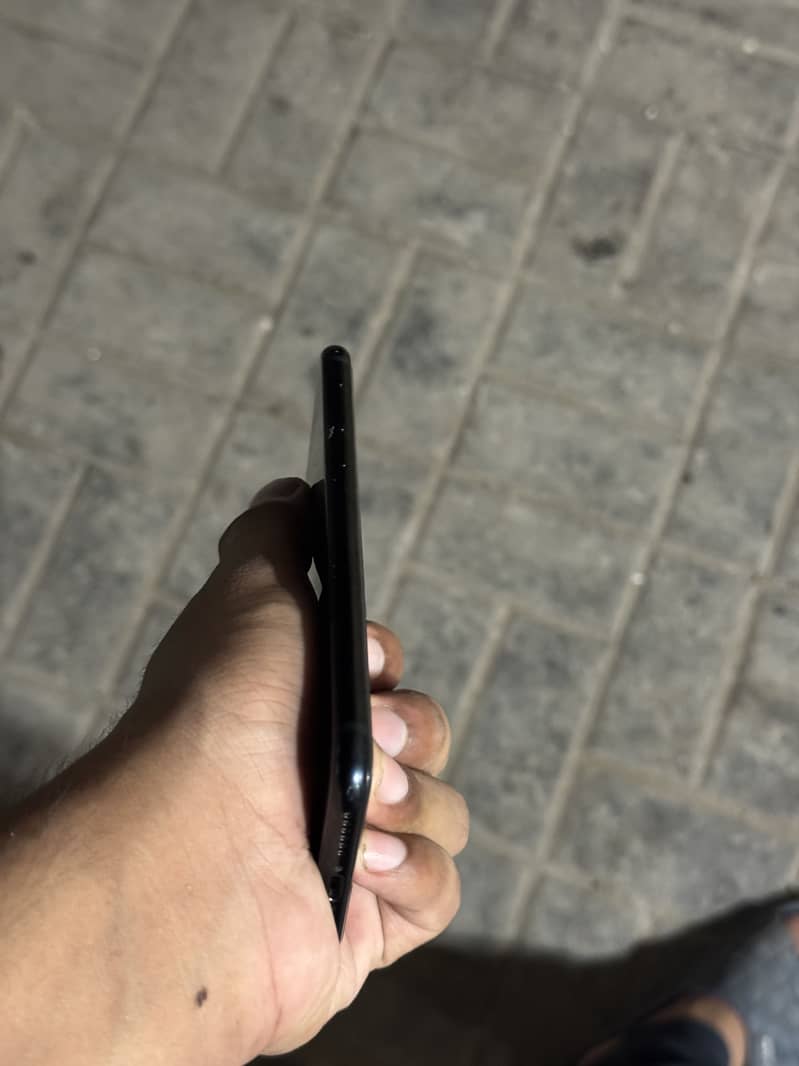 IPhone se 3rd generation 3