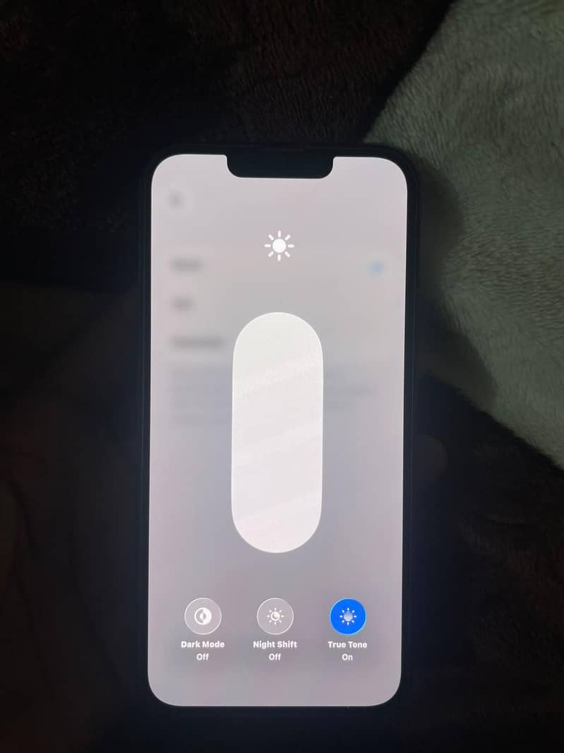 Apple iPhone 13 2
