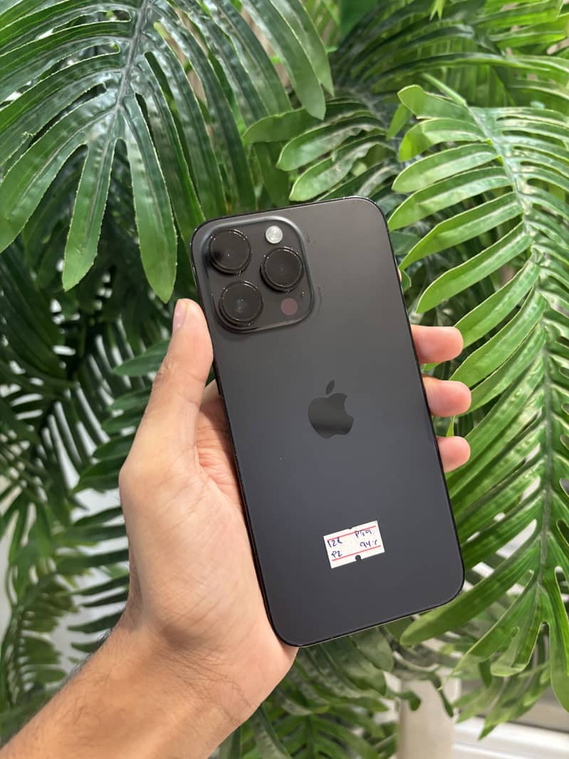 Apple iPhone 14 Pro Max 0