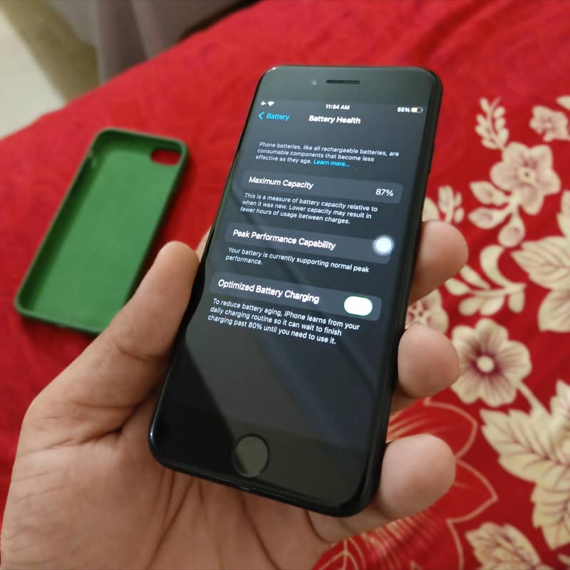 Apple iPhone 7 3