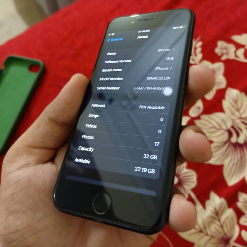 Apple iPhone 7 4