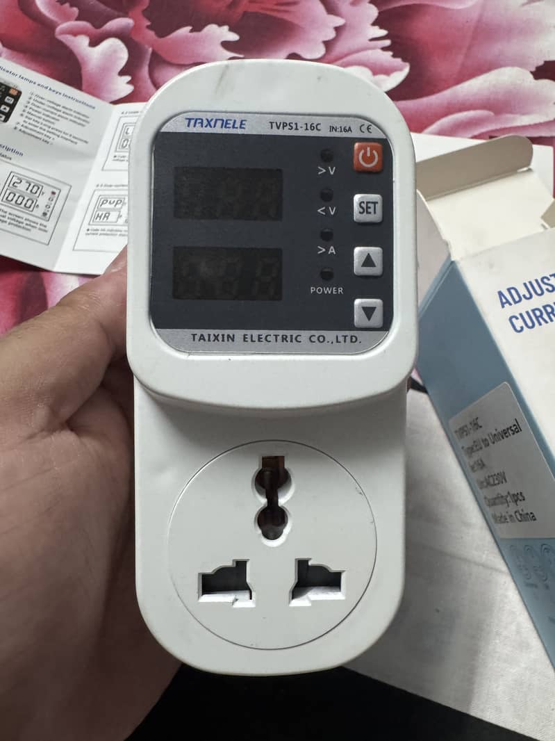 Adjustable current & voltage protector 1