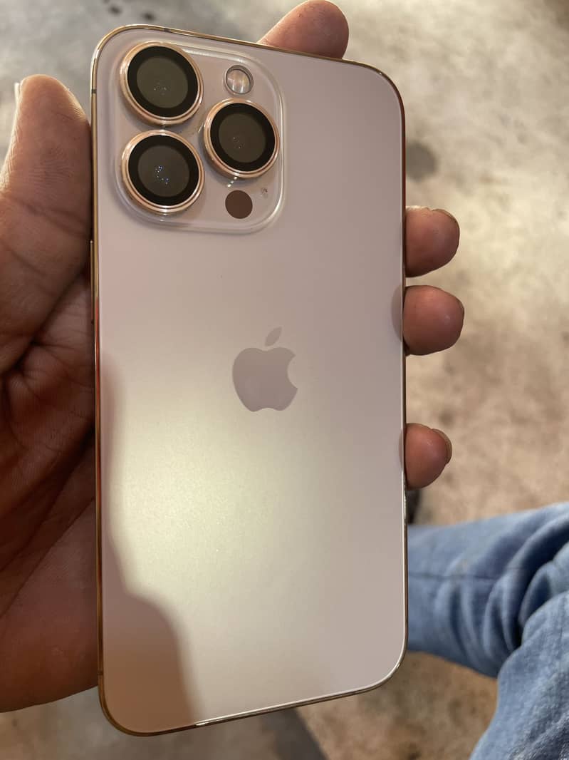 Apple iPhone 13 Pro 3