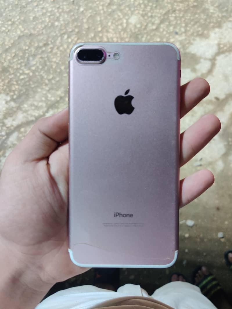 Apple iPhone 7 Plus 2